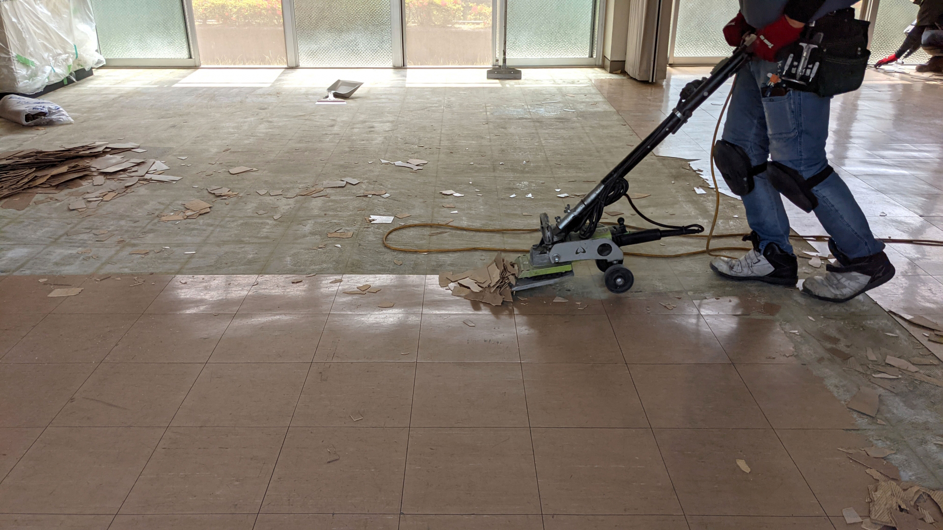 福岡県福岡市で建築物の内装解体・内部解体、工場やプラントの機械設備の搬入・搬出、据付解体、撤去なら株式会社エススタイルへお任せください！